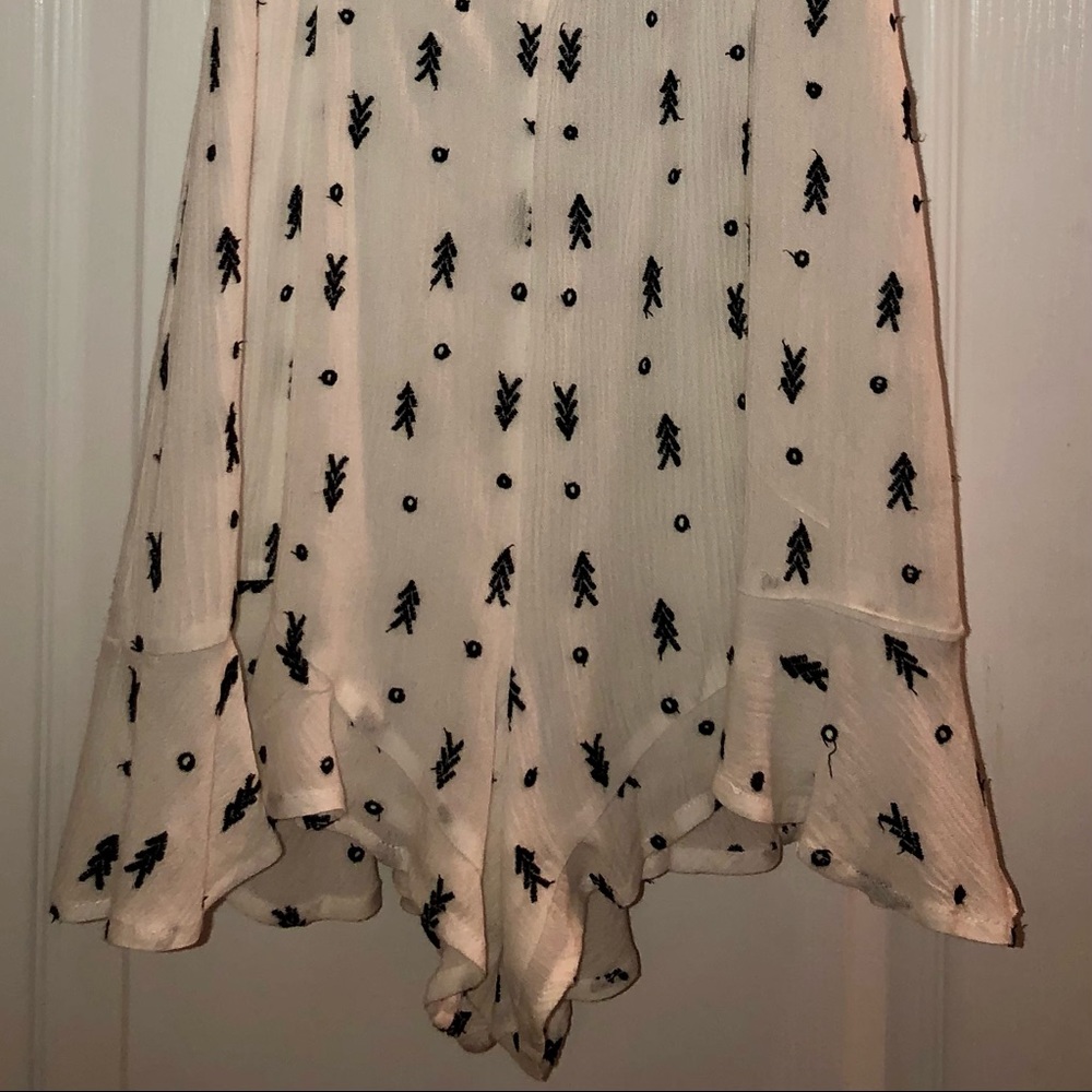 Lush Romper, brand new w/tags, size small - Picture 6 of 7